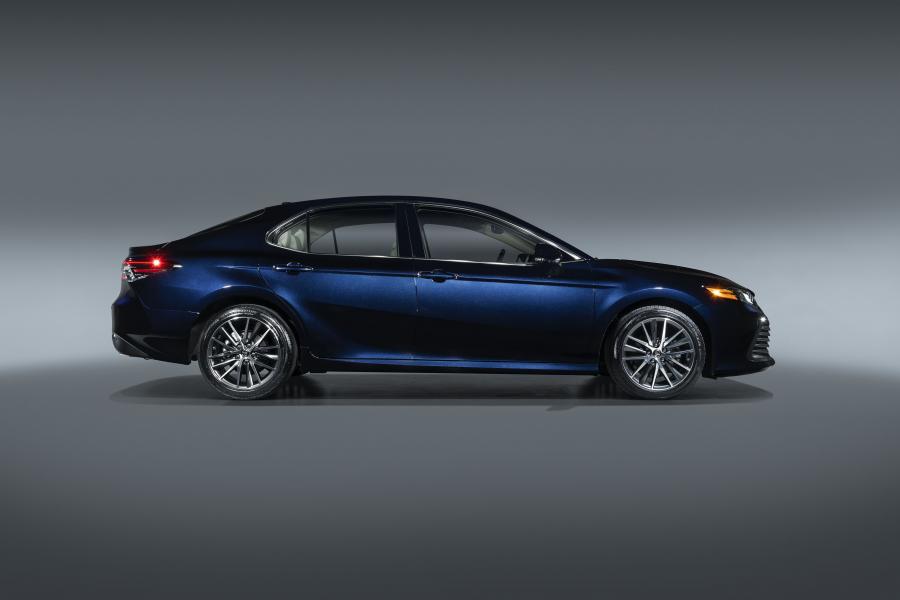  Toyota Camry XLE 2020 года  (NA) (фото 3 из 11)